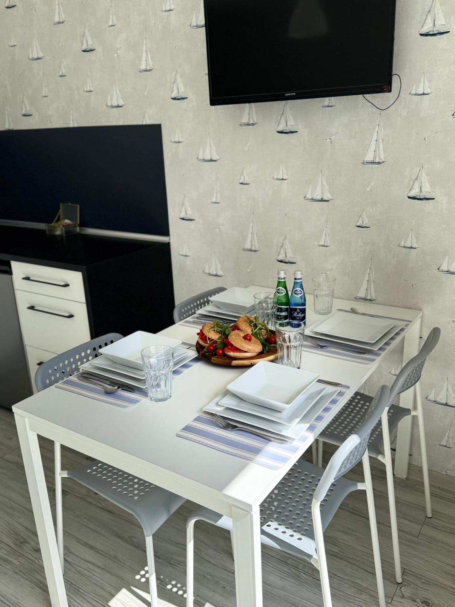Karwia Marina Apartamenty Exterior foto